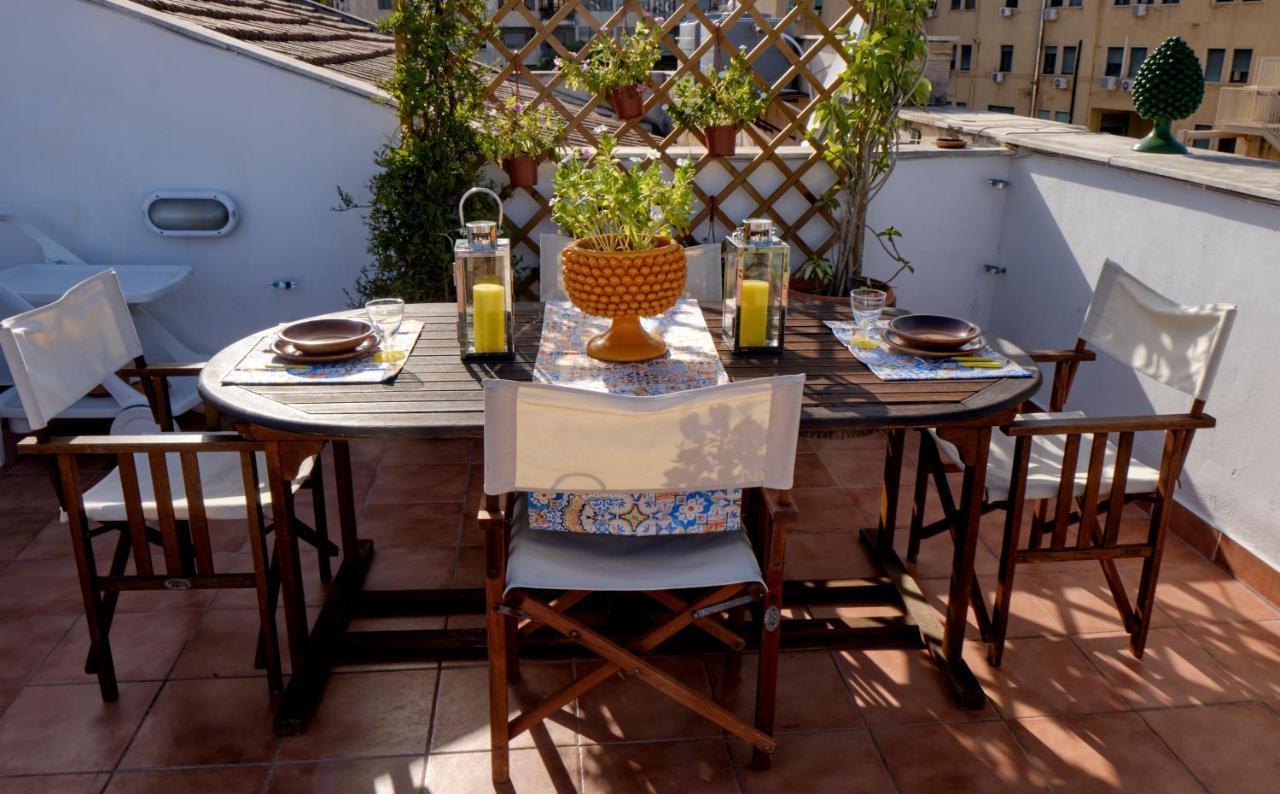 Attico Con Terrazza Sul Porto Apartment Palermo Exterior photo
